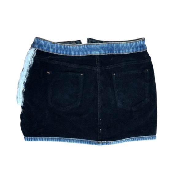 Y2K Denim Mini Skirt with White Bow Detail – Size L (US 8/10) - Picture 4 of 5